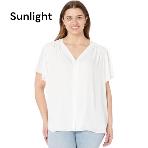 Vince Camuto Womens White V-Neck Blouse With Flutter Sleeves Size 3X Polyester - Picture 1 of 13